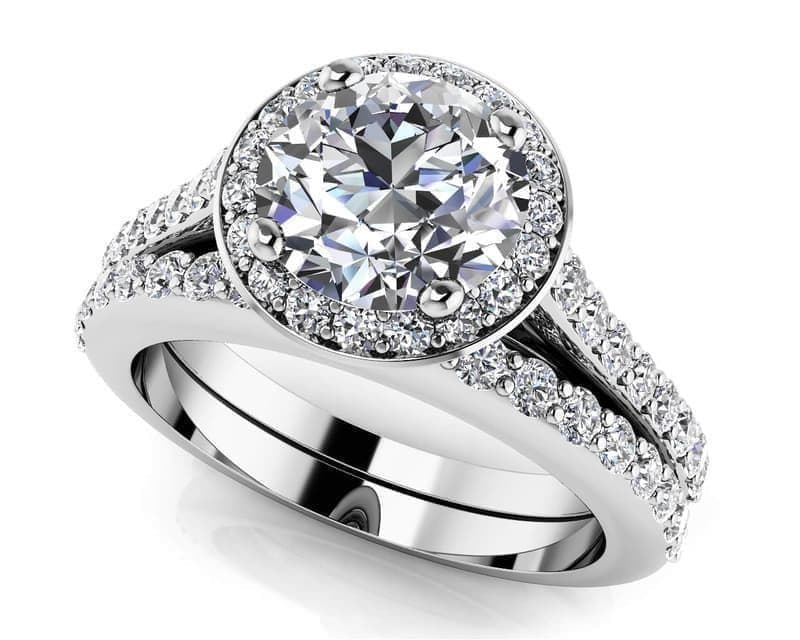 Heavenly Diamond Halo Bridal Set