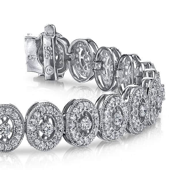 Ornate Circle Link Diamond Bracelet