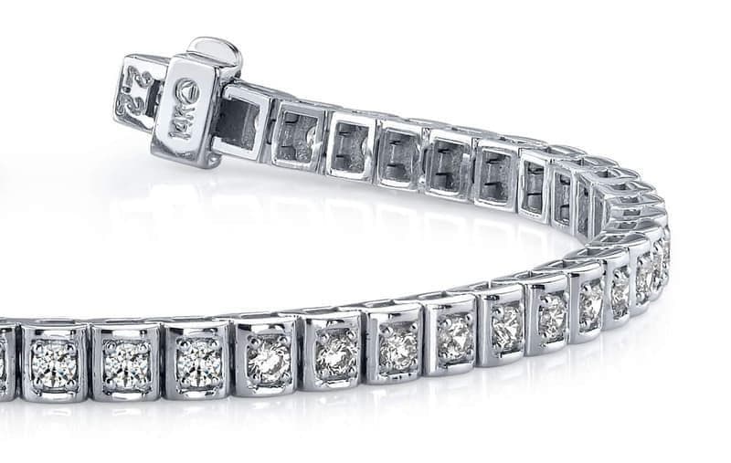 Classic Box Design Diamond Bracelet