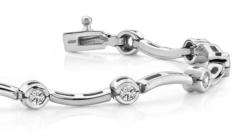 Round and Wavy Link Diamond Bracelet